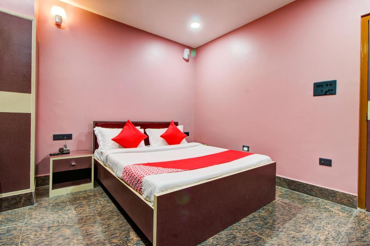 Oyo 16871 Anant Home Stay Shillong Bagian luar foto