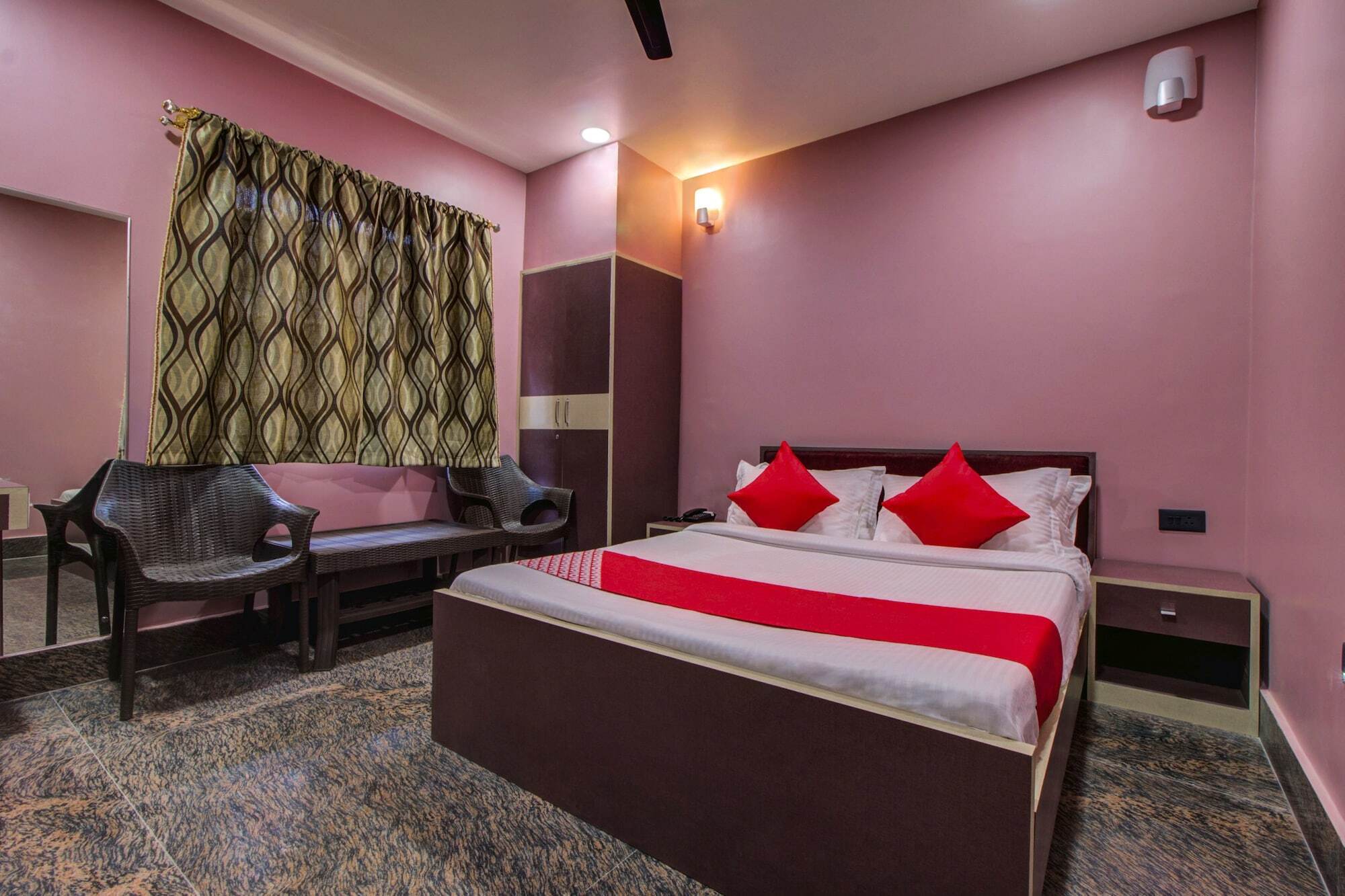 Oyo 16871 Anant Home Stay Shillong Bagian luar foto