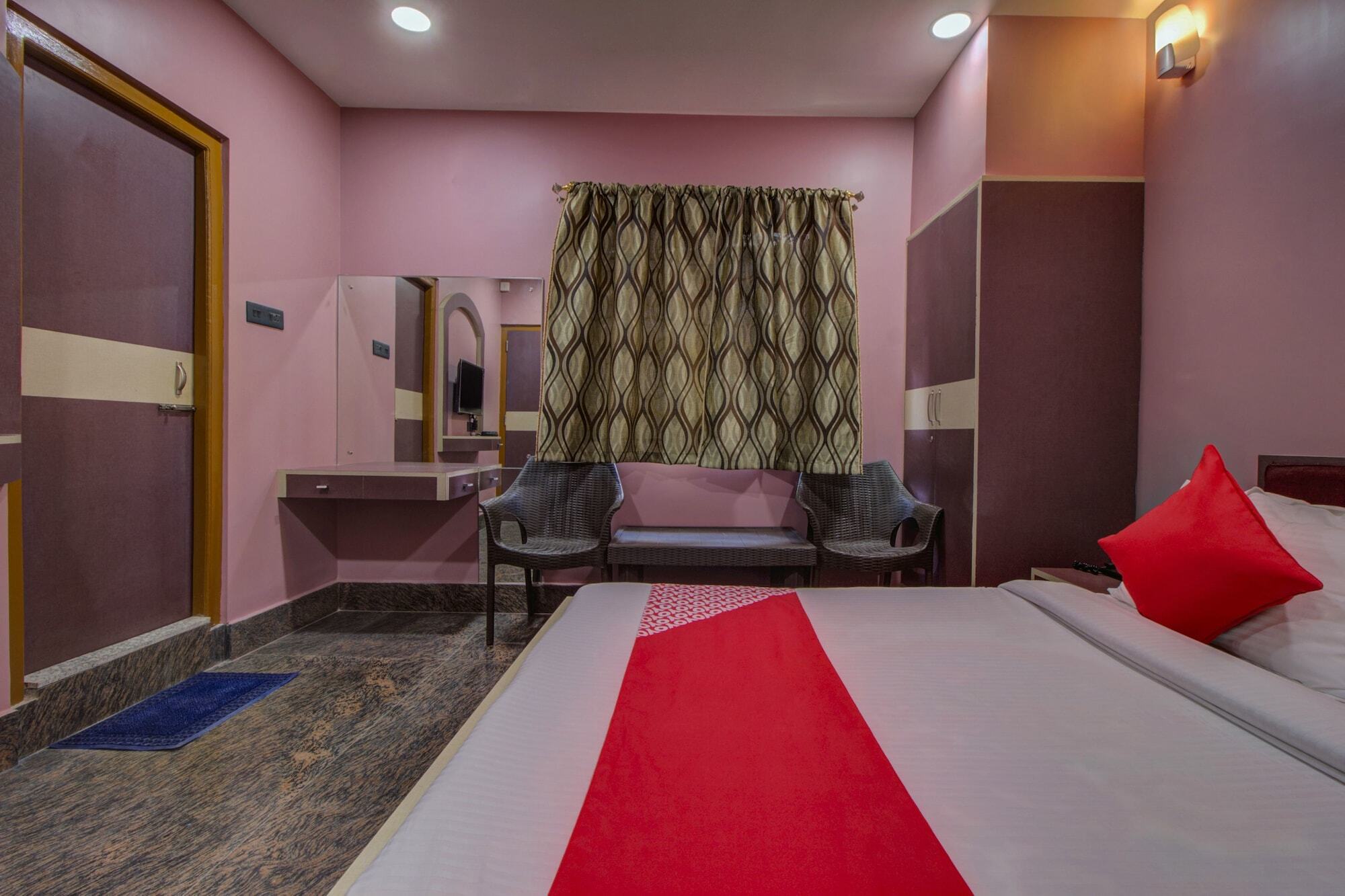 Oyo 16871 Anant Home Stay Shillong Bagian luar foto